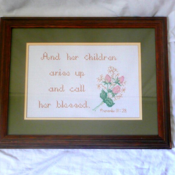 Proverbs 31 Woman Scripture Verse Rosebud Bouquet Cross Stitch Sampler 14" x 18" - Picture 2 of 5
